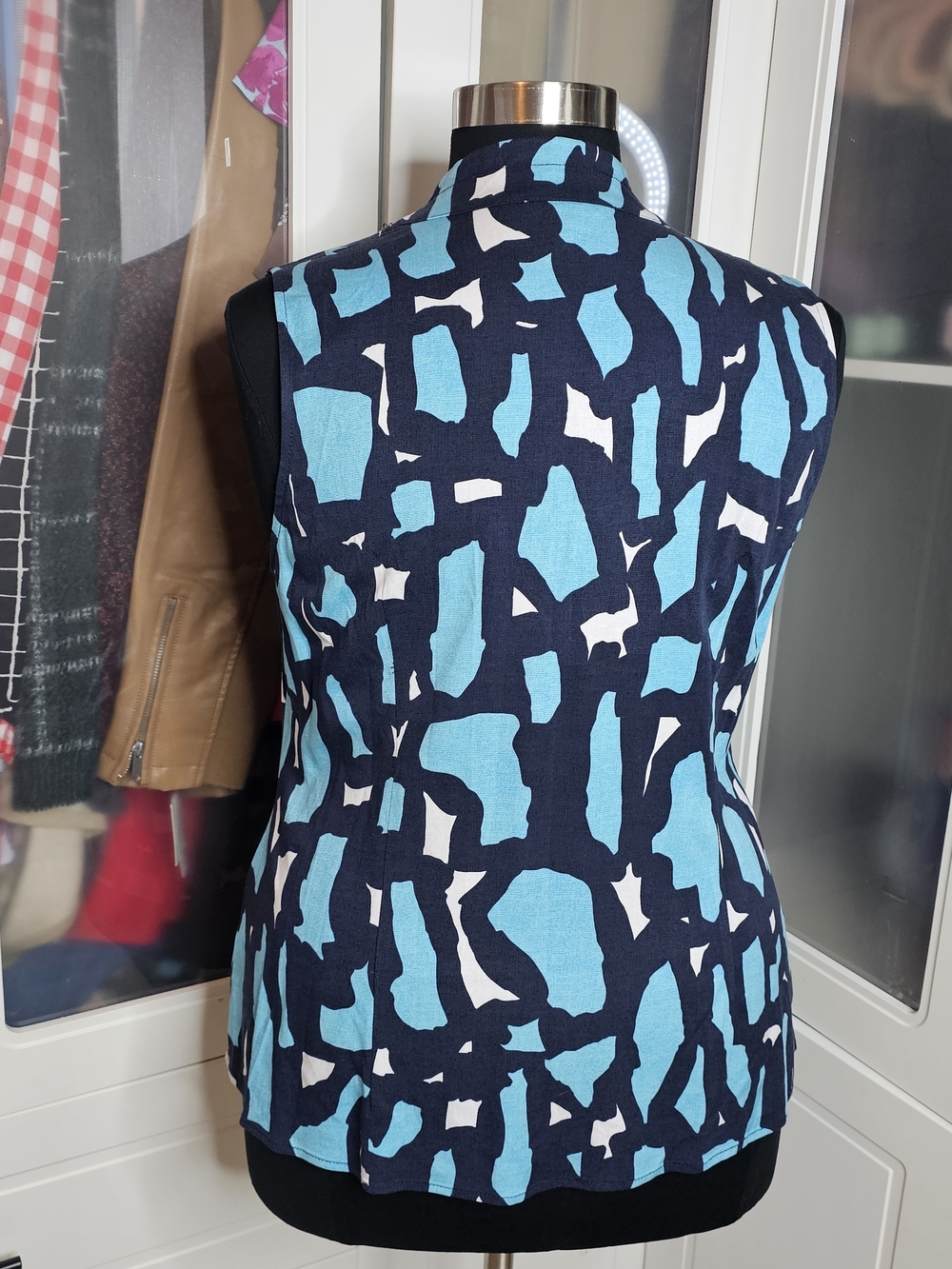 NIC+ZOE Navy and Aqua Abstract Print Top - Picture 4 of 7
